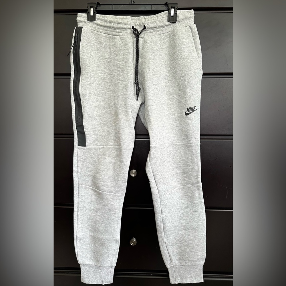 Men’s Nike Technofleece Joggers - M